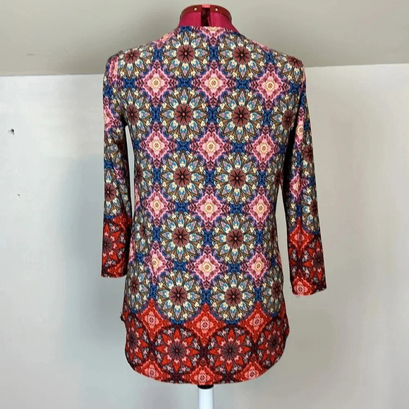 House of CB  tunic three-quarter length sleeves V-neck front ties kaleidoscope - Picture 3 of 7